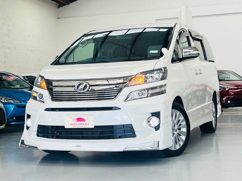 2013 Toyota Vellfire Z, photo 3