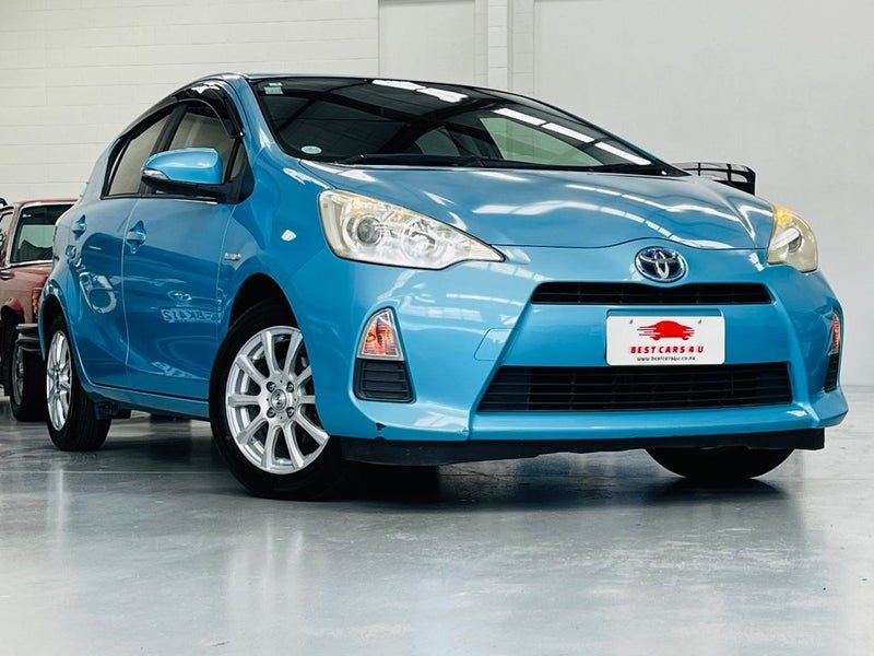 2013 Toyota Aqua S