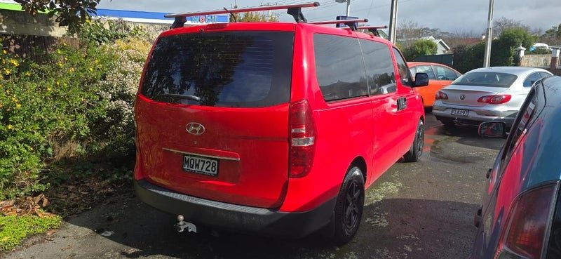 2016 Hyundai iLoad 2.5 CRDI AUTO, photo 3