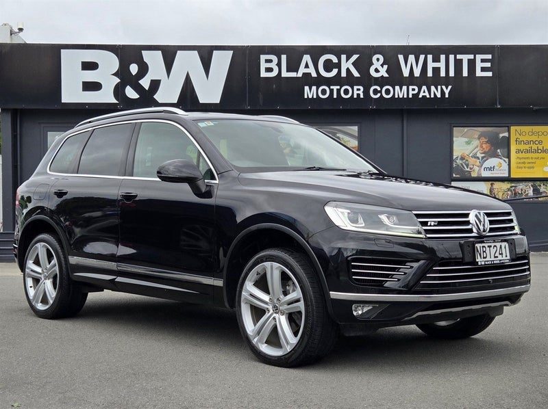 2017 Volkswagen Touareg R-Line 180KW Turbo Diesel, main photo