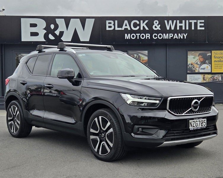2022 Volvo XC40 T4 FWD MOMENTUM 2.0P