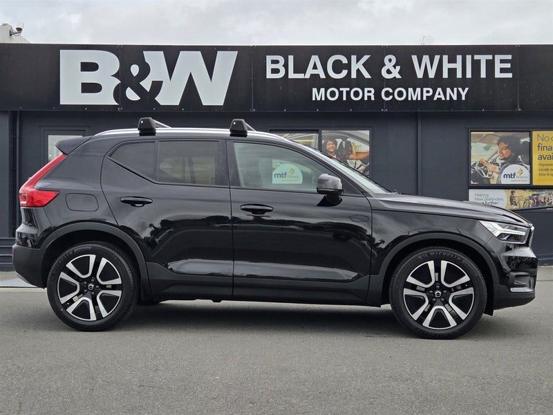 2022 Volvo XC40 T4 FWD MOMENTUM 2.0P, photo 2