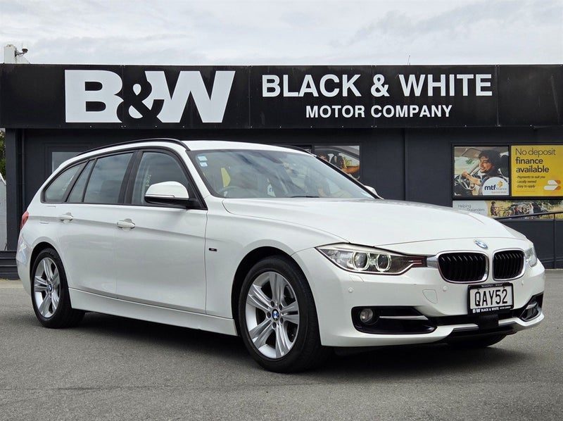 2013 BMW 320i Sport Line