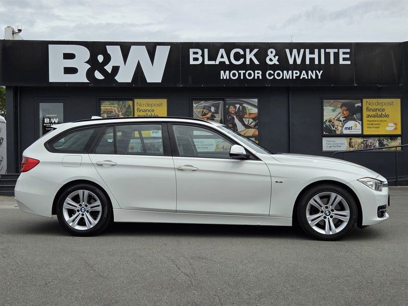 2013 BMW 320i Sport Line, photo 2