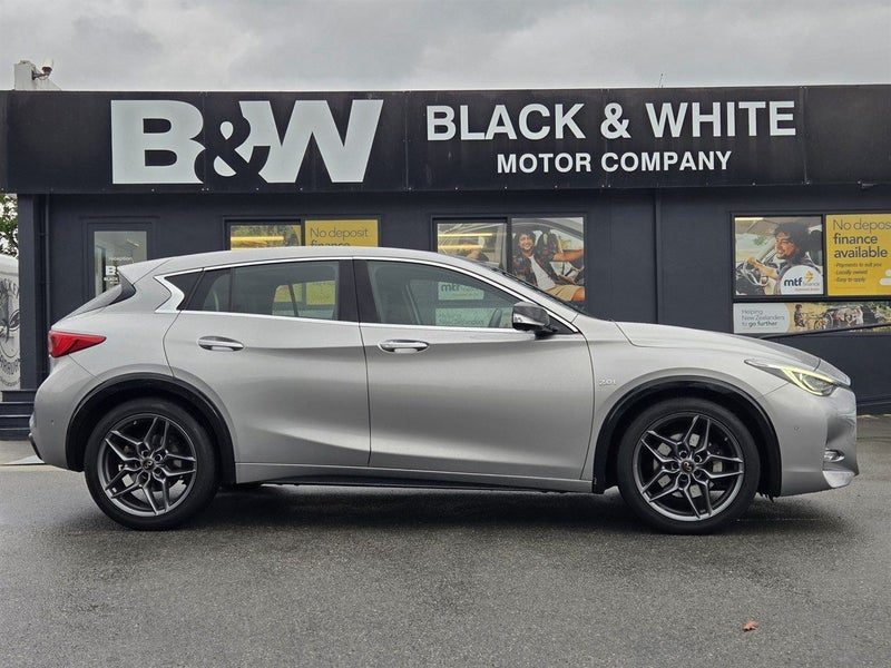 2019 INFINITI Q30 2.0T SPORT PREMIUM 2, photo 2
