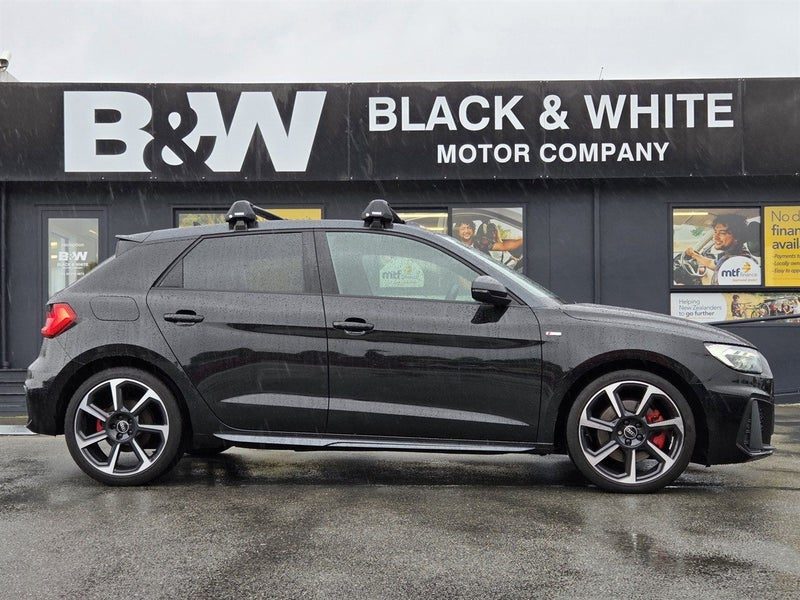 2022 Audi A1 SPORTBACK 40 TFSI, photo 2