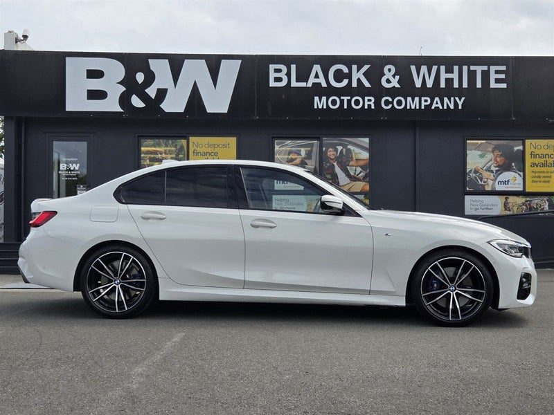 2020 BMW 330i Motorsport - NZ New, photo 2