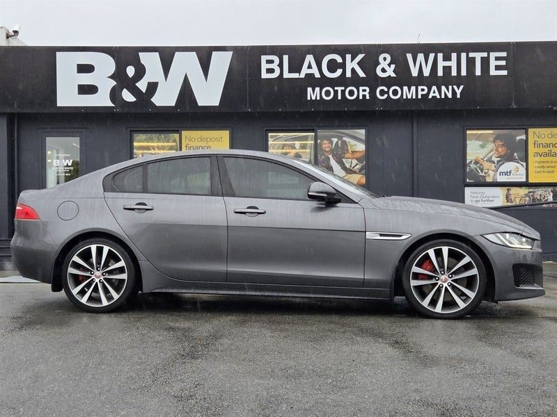2015 Jaguar XE S 250kW Supercharged, photo 2