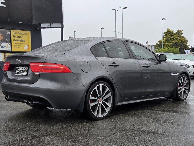 2015 Jaguar XE S 250kW Supercharged, photo 3