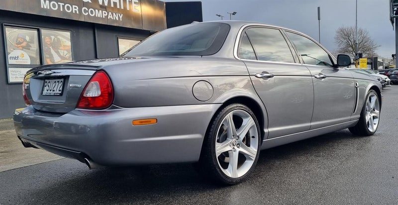 2009 Jaguar XJ SOVEREIGN, photo 3
