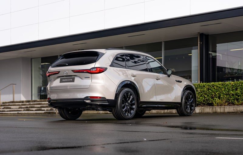 2026 Mazda CX-90 Takami Kuro AWD 3.3 Hybrid, photo 3