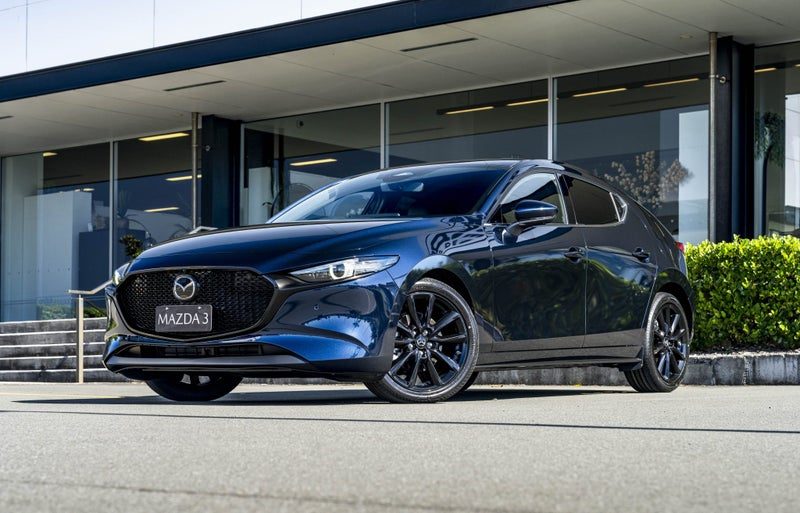 2026 Mazda 3 HOMURA 2.5L FWD Hatchback, main photo