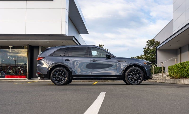 2026 Mazda CX-90 Takami Kuro AWD 3.3 Hybrid, photo 2