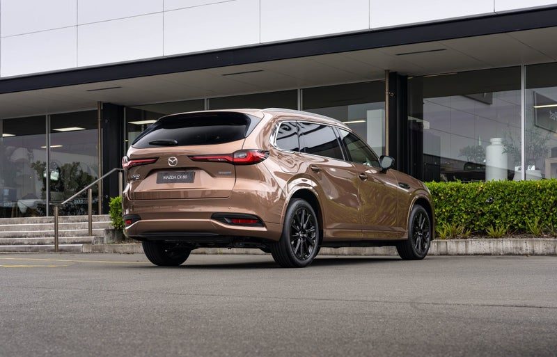 2026 Mazda CX-80 HOMURA 2.5L PHEV 8 Speed AWD, photo 3