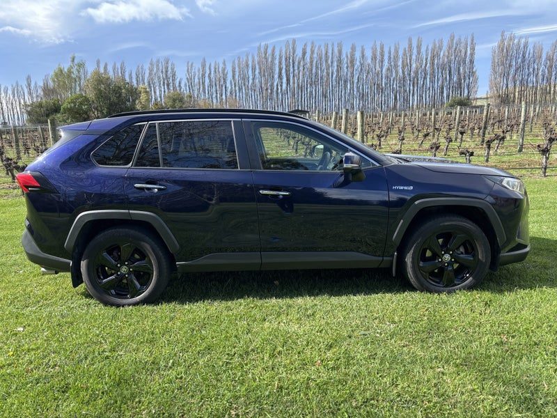 2020 Toyota RAV4 Limited, photo 3