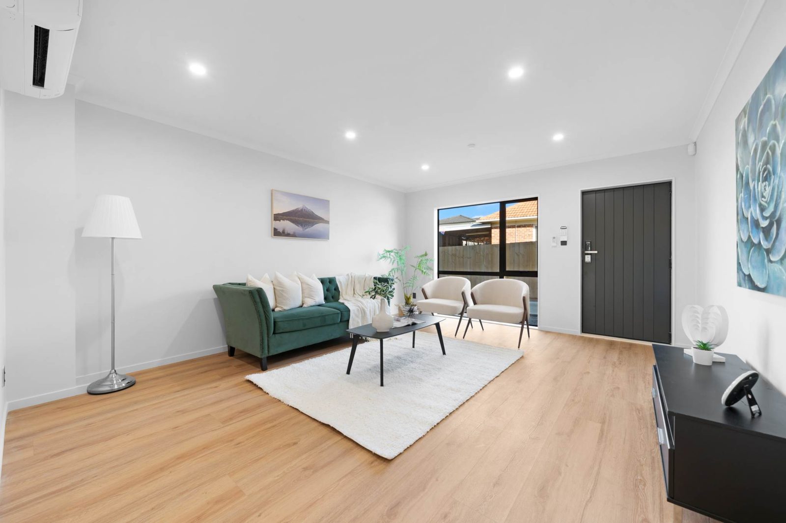 20C Earlsworth Road, Mangere East