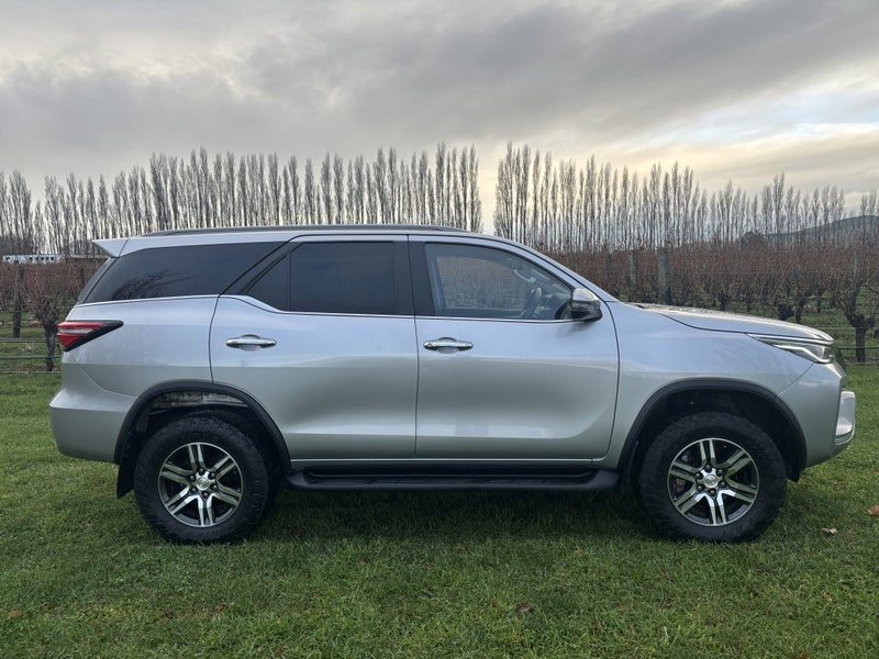 2023 Toyota Fortuner GXL 2.8DT 6AT 4WD WG/5D/7S, photo 3
