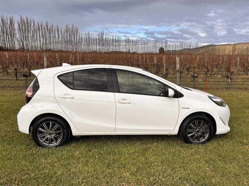 2019 Toyota Aqua G, photo 3