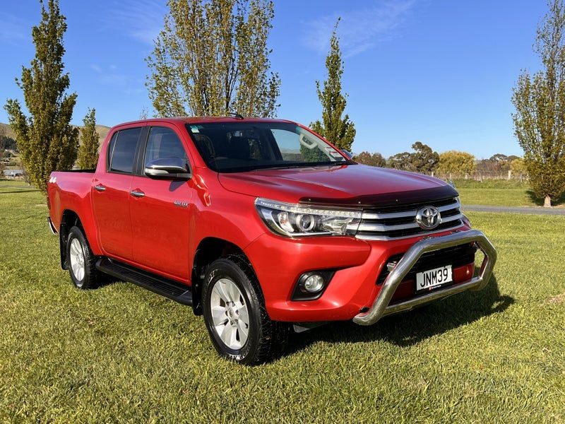 2015 Toyota Hilux SR5