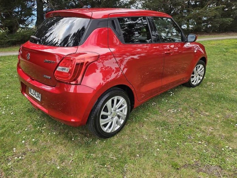 2021 Suzuki Swift Glx Hybrid, photo 3