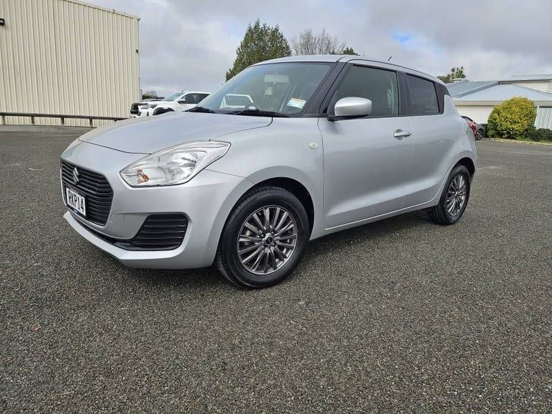 2018 Suzuki Swift, photo 2