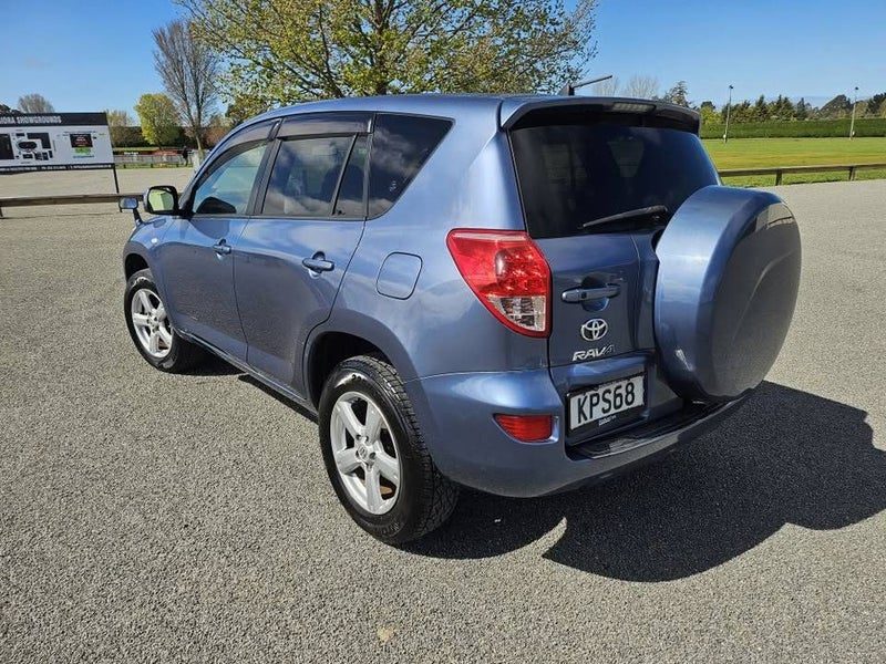 2005 Toyota RAV4, photo 2