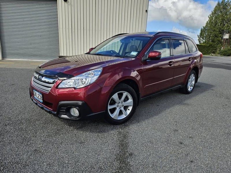 2014 Subaru Legacy Outback, photo 2