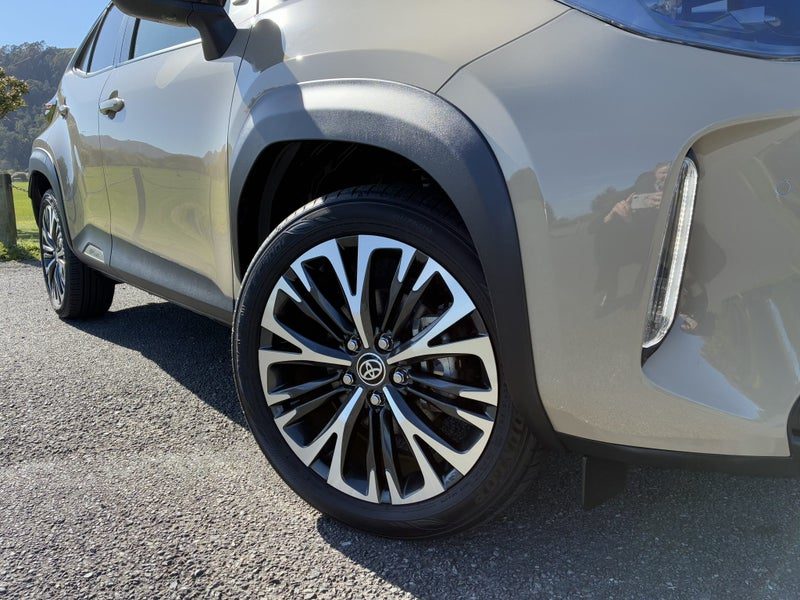 2022 Toyota Yaris Cross 1.5 Hybrid Z, photo 2