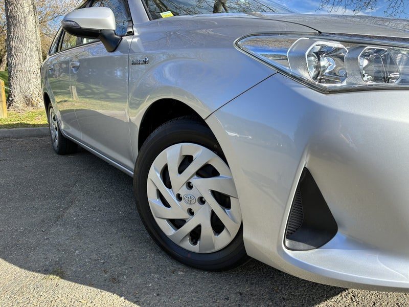 2020 Toyota Corolla Fielder 1.5 Hybrid Wagon, photo 2