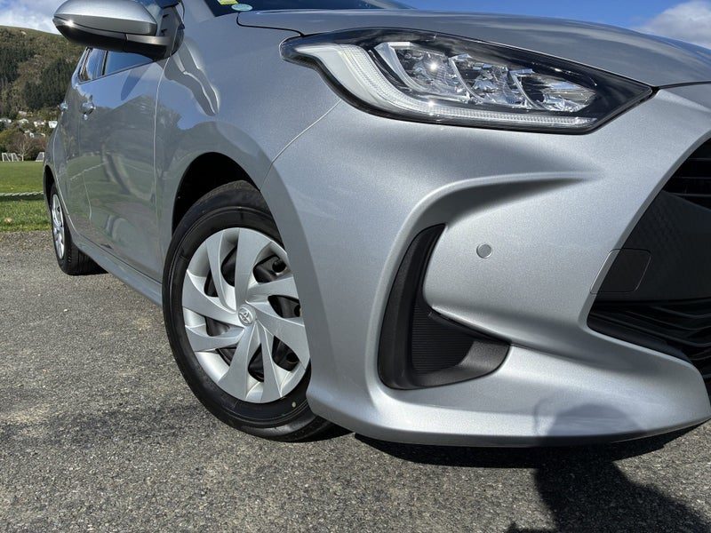 2023 Toyota Yaris G, photo 2