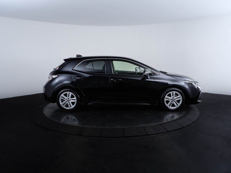 2018 Toyota Corolla Sport Hybrid, photo 2