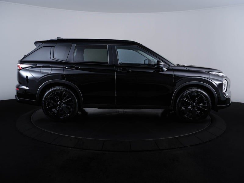 2026 Mitsubishi Outlander 2.5P XLS 4WD Black Out, photo 3