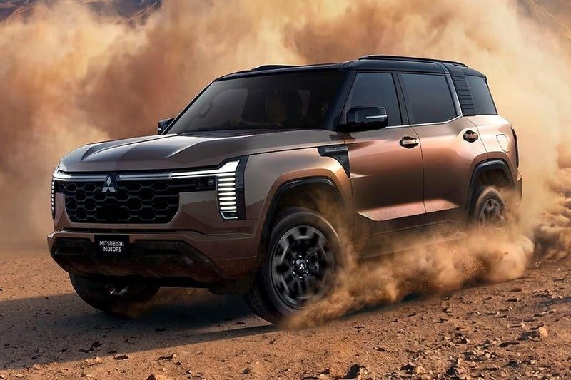 2026 Mitsubishi Pajero EXCEED, main photo