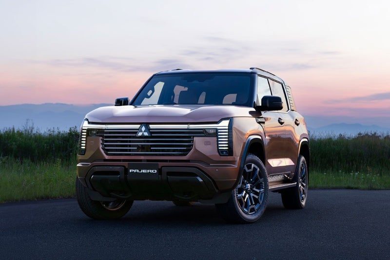 2026 Mitsubishi Pajero EXCEED, photo 2