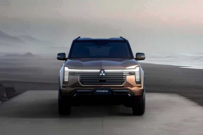 2026 Mitsubishi Pajero EXCEED, photo 3