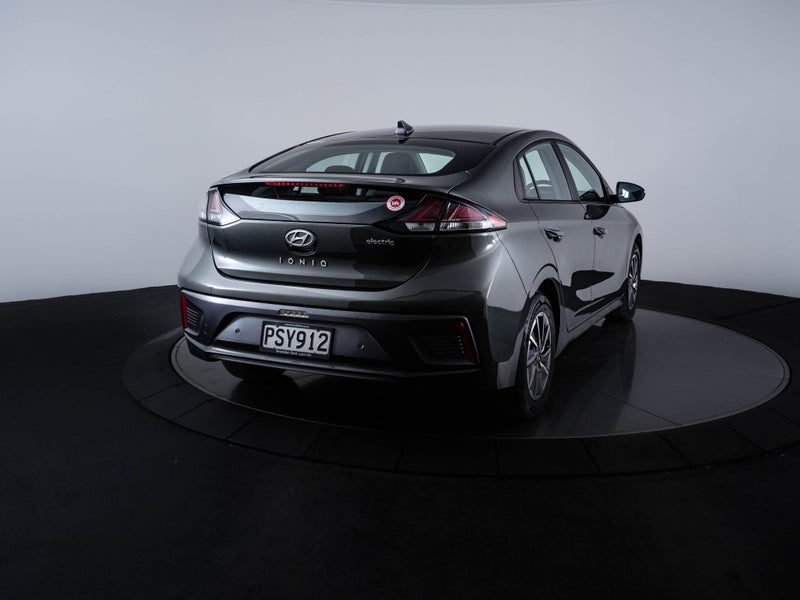 2023 Hyundai IONIQ 100KW EV, photo 3