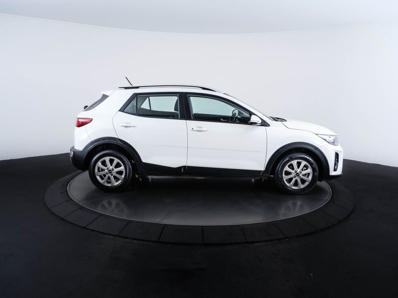 2023 Kia Stonic LX 1.4, photo 2