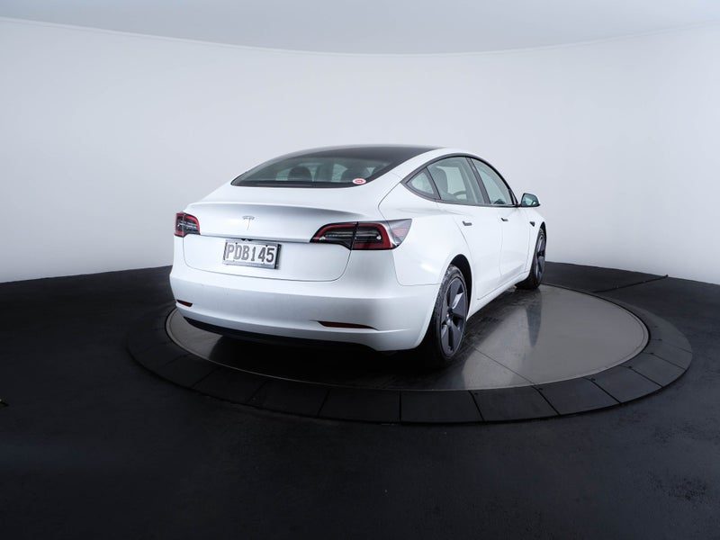 2022 Tesla Model 3 RWD, photo 3