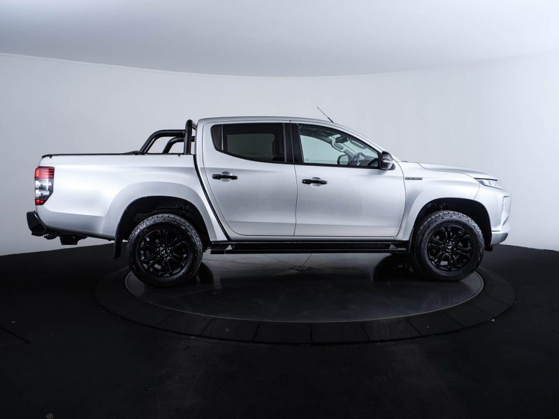 2022 Mitsubishi Triton GLS 4WD, photo 2