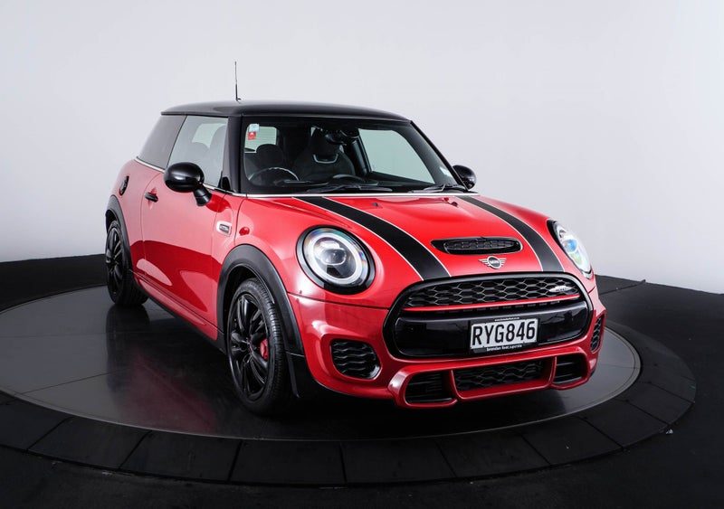 2019 MINI Hatch Cooper JCW, main photo