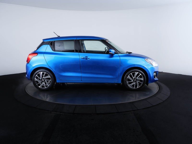2022 Suzuki Swift RS, photo 2