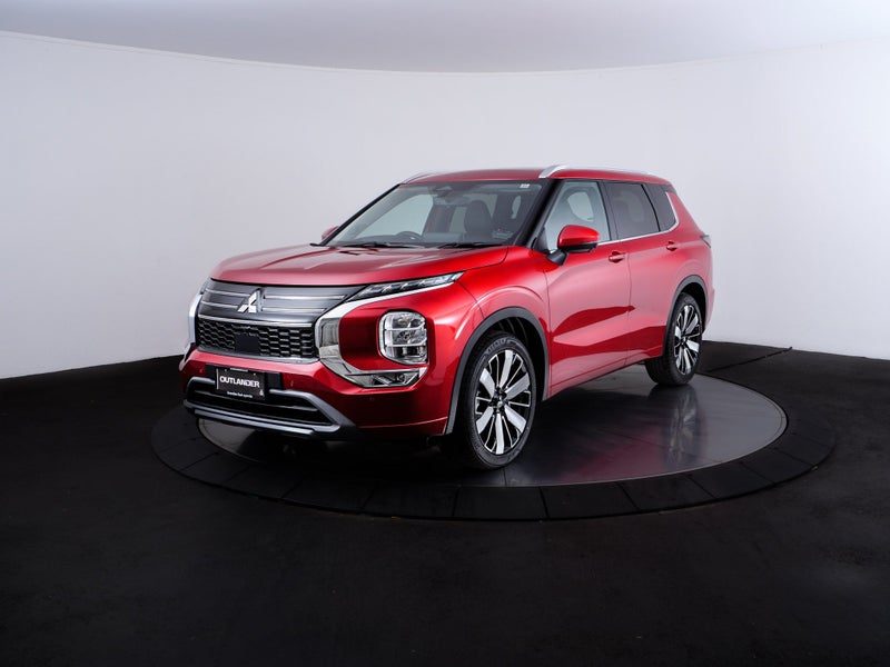 2026 Mitsubishi Outlander VRX 7 Seater, photo 3