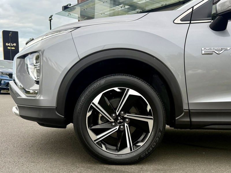2022 Mitsubishi Eclipse Cross XLS, photo 2