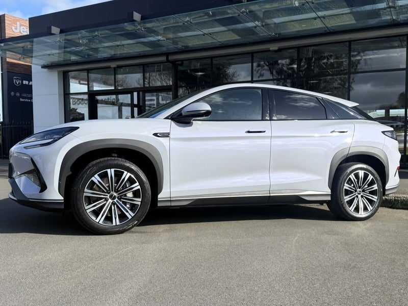 2026 BYD Sealion 7 Premium 2WD SUV, photo 3