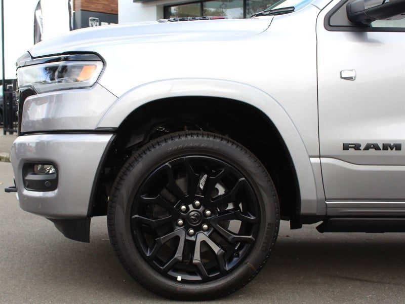 2025 Ram 1500 Limited I6 RB Night, photo 3