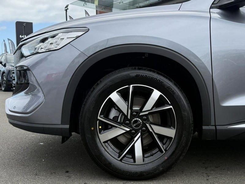 2026 BYD Sealion 5 Premium PHEV SUV, photo 2