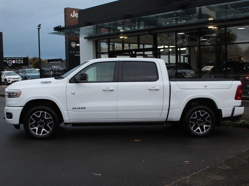 2026 Ram 1500 DT 1500 LARAMIE Spt, photo 3