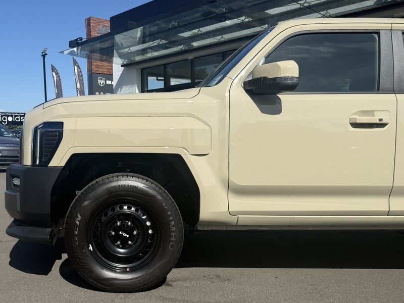2026 Kia Tasman TX 4WD Wellside, photo 2