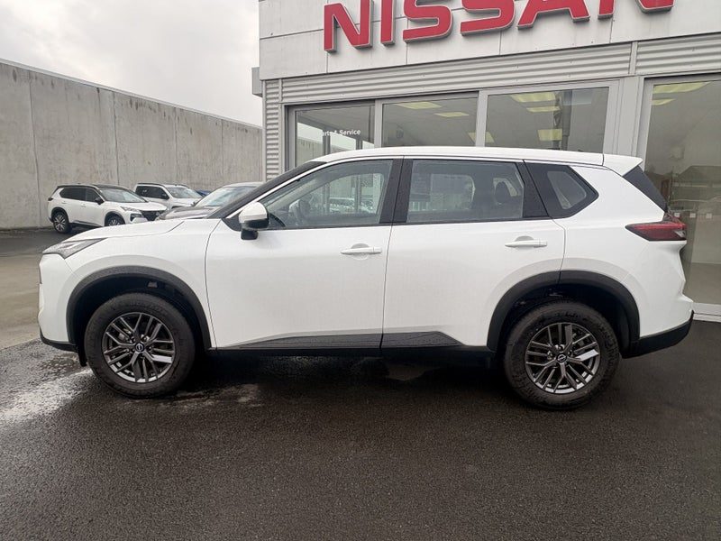 2026 Nissan X-Trail ST 2WD 5 Seater, photo 2