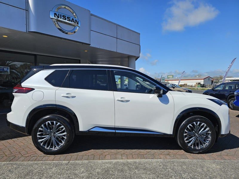 2026 Nissan X-Trail Ti-L 2Wd E-Pwr Blk Roof Option, photo 2